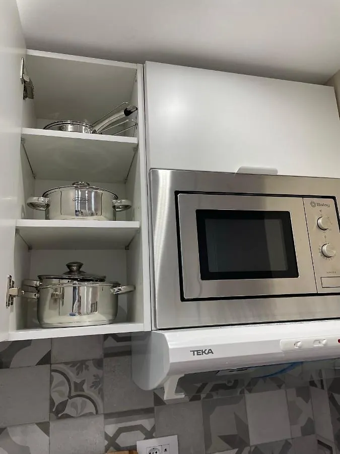 Estudio Los Cristianos 0*, Los Cristianos (Tenerife) İspanya